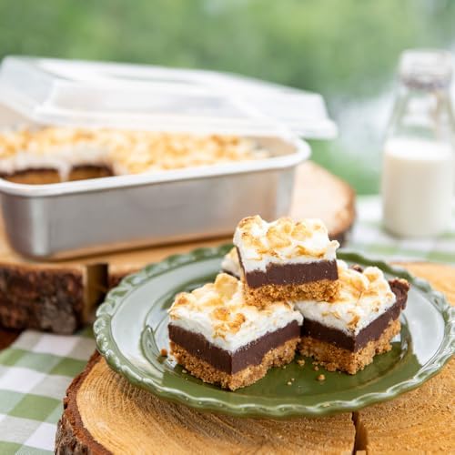 Nordic Ware Natural Aluminum Commercial Square Cake Pan with Lid, Exterior 9.88 x 9.88 Inches