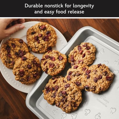 Farberware Disney Bake with Mickey Mouse Nonstick Bakeware Set/Baking Pans with Disney Home Oven Mitts, Cookie Pans, Muffin/Cupcake and Loaf Pan, 6 Piece - Black