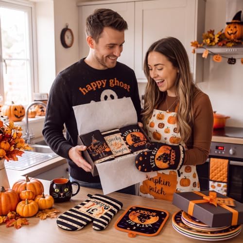 SiliFine 12 Pcs Halloween Kitchen Accessories Set Spooky Style