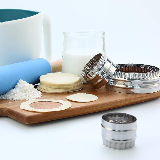 Fluted Cookie Cutters- Round Biscuit Cutters Set of 6 Pieces, Double Sided - Image 7