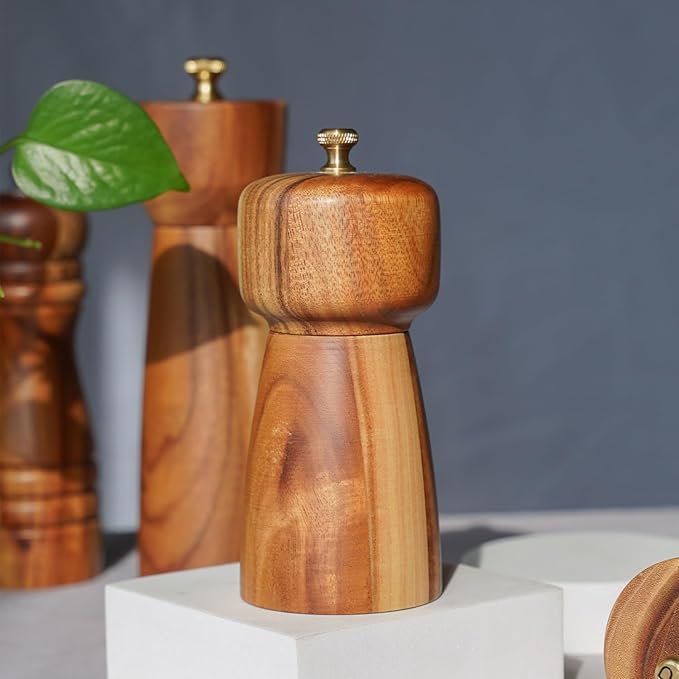Salt Mill, Salt or Pepper Grinder - Image 2
