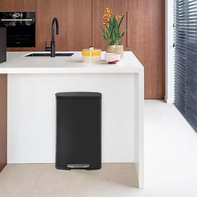 Kitchen Trash Can with Lid for Office Bedroom Bathroom Step Trash Bin - Image 5