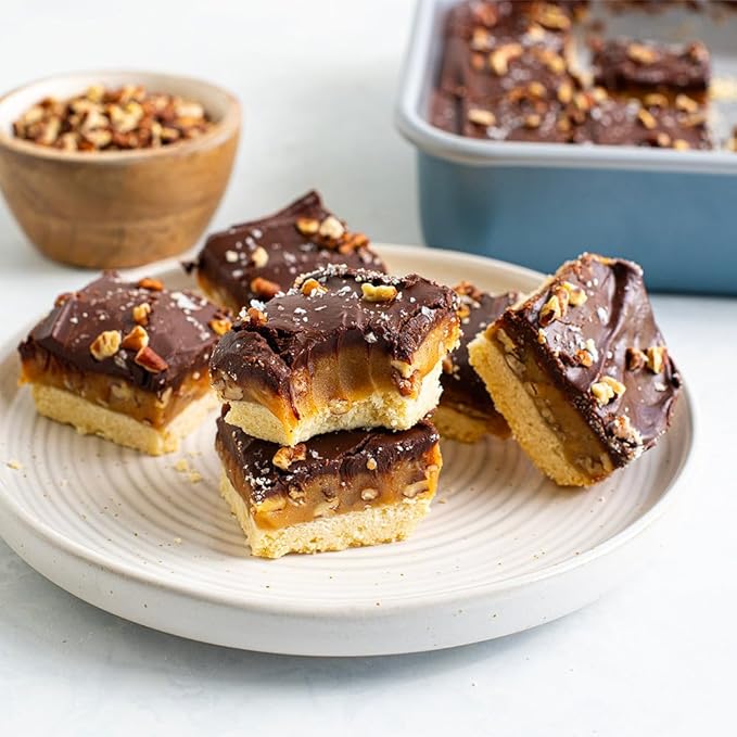 Nordic Ware Brilliant™ Colorful Bakeware 9-Inch Square Pan, Nonstick made - Image 4