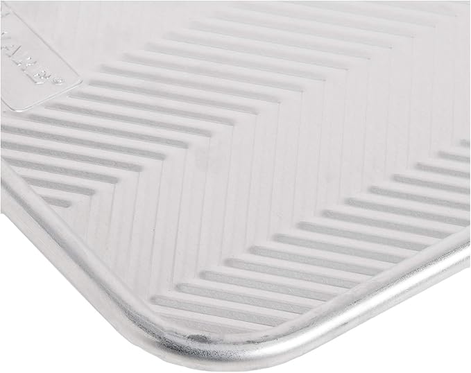 Nordic Ware Prism Half Sheet - Image 5