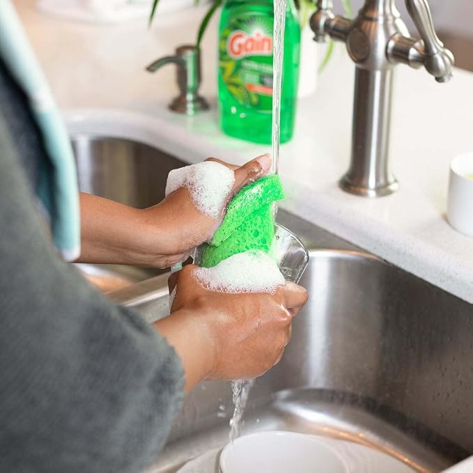 Gain Ultra Degreaser Dish Soap, Original Scent, 38 Fl Oz bundled with Heacy Duty Scotch Brite Sponge
