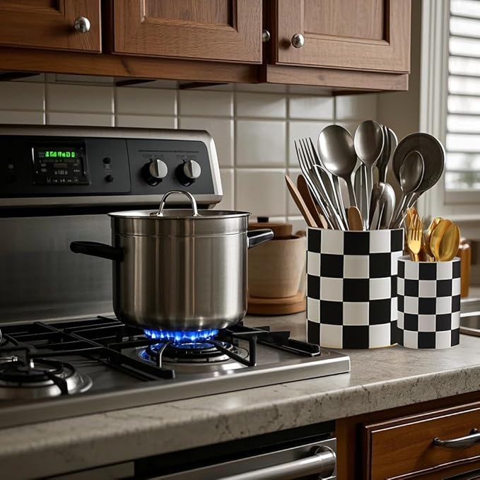 Checkered Kitchen Utensil Holder - Image 8