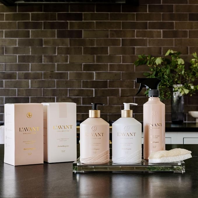 L'AVANT Collective The Ultimate Dish Wash Duo, Natural Luxury Dish Soap 16 Fl Oz with Refillable Glass Pump Bottle & 2 Loofah Dish Sponges for Pots, Pans, Dishes and Kitchen Cleaning, Blushed Bergamot