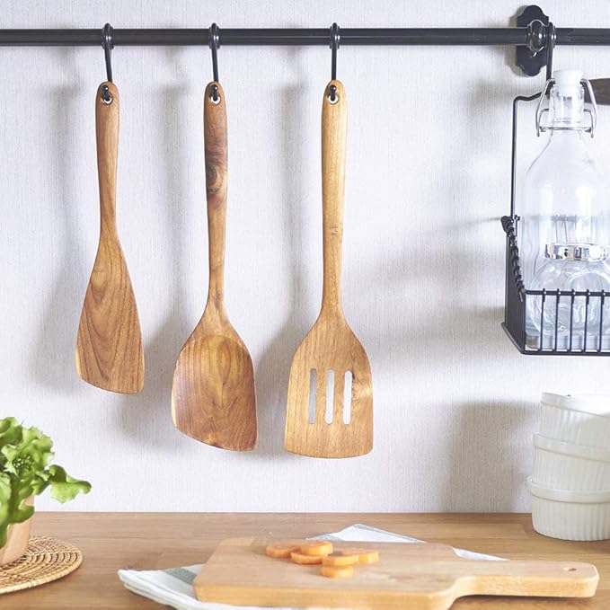 FAAY 13.5” Left-Hand Stir Fry Spatula – True Left-Hand Angled Teak Wooden Turner - Image 4