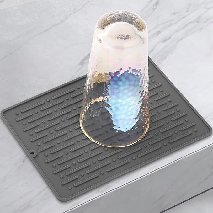 GeeRic Dish Drying Mats, Heat-resistant Silicone Mat by GeeRic