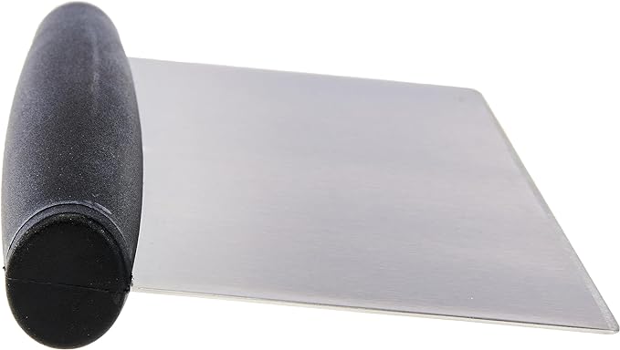 Amazon Basics Multi-Purpose Bench Scraper, Stainless Steel Dough Cutter - Image 2