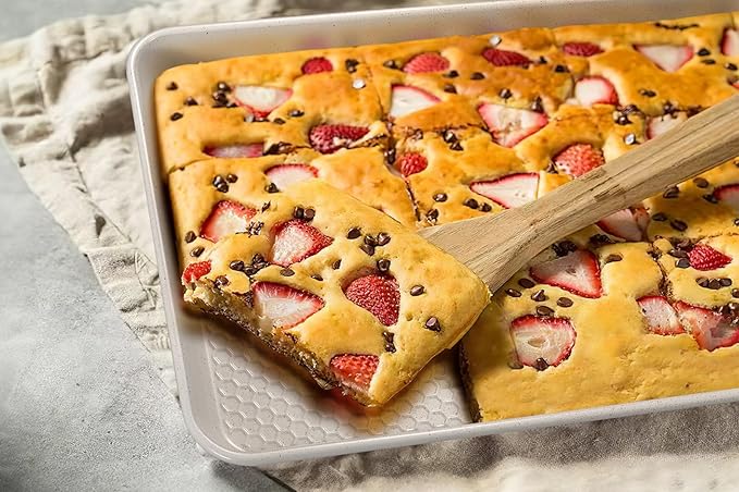Wildone 2 Pack Half Sheet Baking Pans, Honeycomb Embossed Nonstick Baking Sheet - Image 7