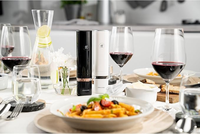 ZWILLING Enfinigy 2-pc Electric Salt/Pepper Mill Set - Image 4