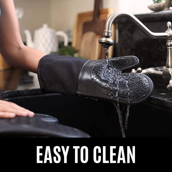 BPA-Free Soft Silicone 4 Piece Oven Mitts & Trivets Set - Image 6