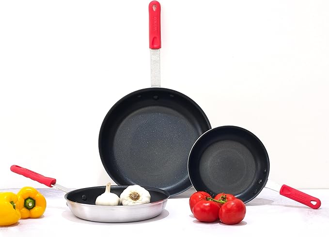 Winco Commercial-Grade Aluminium Fry Pan/Skillet, Non-Stick Finish - Image 8