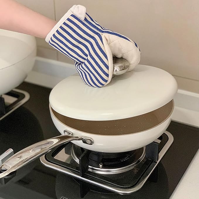 1 Pair Mini Oven Mitts, High Heat Resistant Oven Gloves, Kitchen Short Oven Mit - Image 4