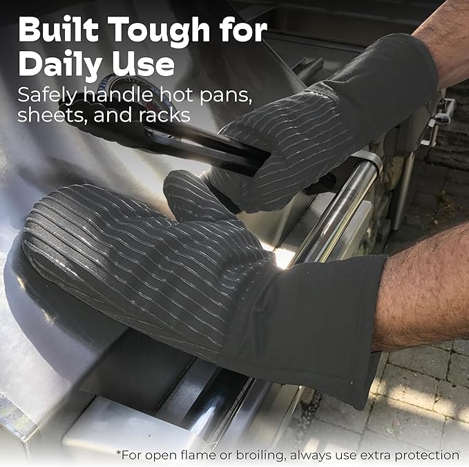 Silicone Oven Mitts - Image 7