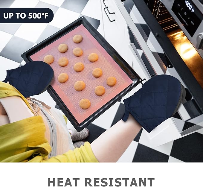 1 Pair Short Oven Mitts - Image 2