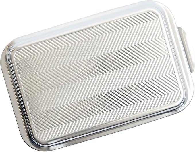 Nordic Ware 9x13 with Prism Metal Lid - Image 5