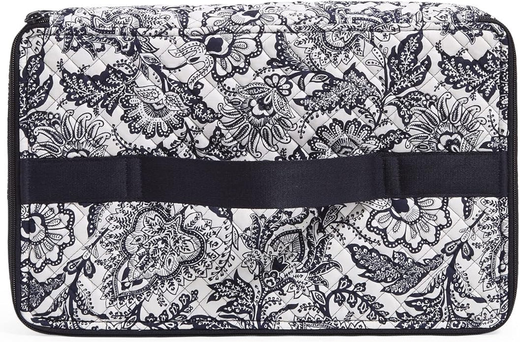 Vera Bradley Women's Cotton Heat Resistant Casserole Carrier - Image 2