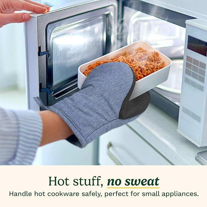 Cuisinart Mini Oven Mitts – 5.5” x 7” Heat-Resistant Kitchen Mitts - Image 2
