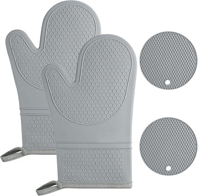 AUAUY Oven Mitts with 2 Potholders, Silicone Oven Gloves Heat Resistant 464°F by AUAUY
