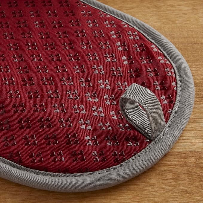 KitchenAid Asteroid Pot Holder 2-Pack Set, Smoked Paprika Red - Image 3