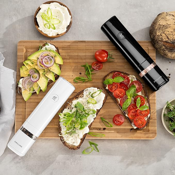 ZWILLING Enfinigy 2-pc Electric Salt/Pepper Mill Set - Image 2
