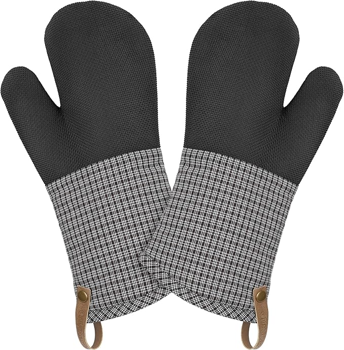 Cuisinart Heritage Kitchen Oven Mitts – Heat-Resistant Kitchen Mitts by BestBrands