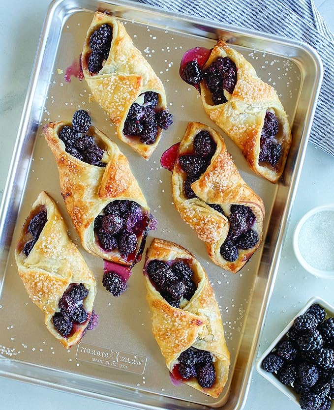 Nordic Ware Natural Jelly Roll Pan - Image 3
